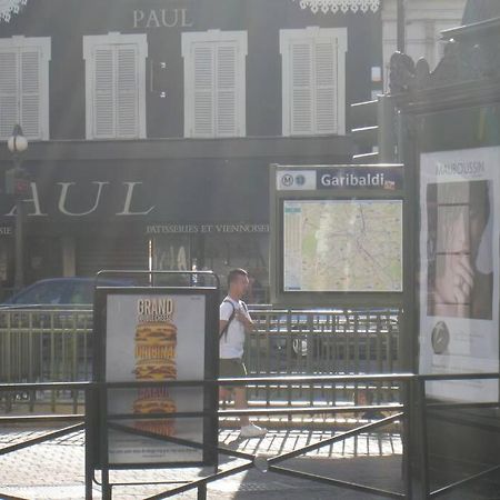 Charmante Maisonnette Aux Portes De Paris Сент-Уан Экстерьер фото